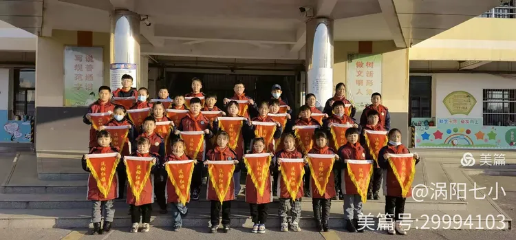 长跑比赛艰苦卓绝，选手坚韧不拔的简单介绍