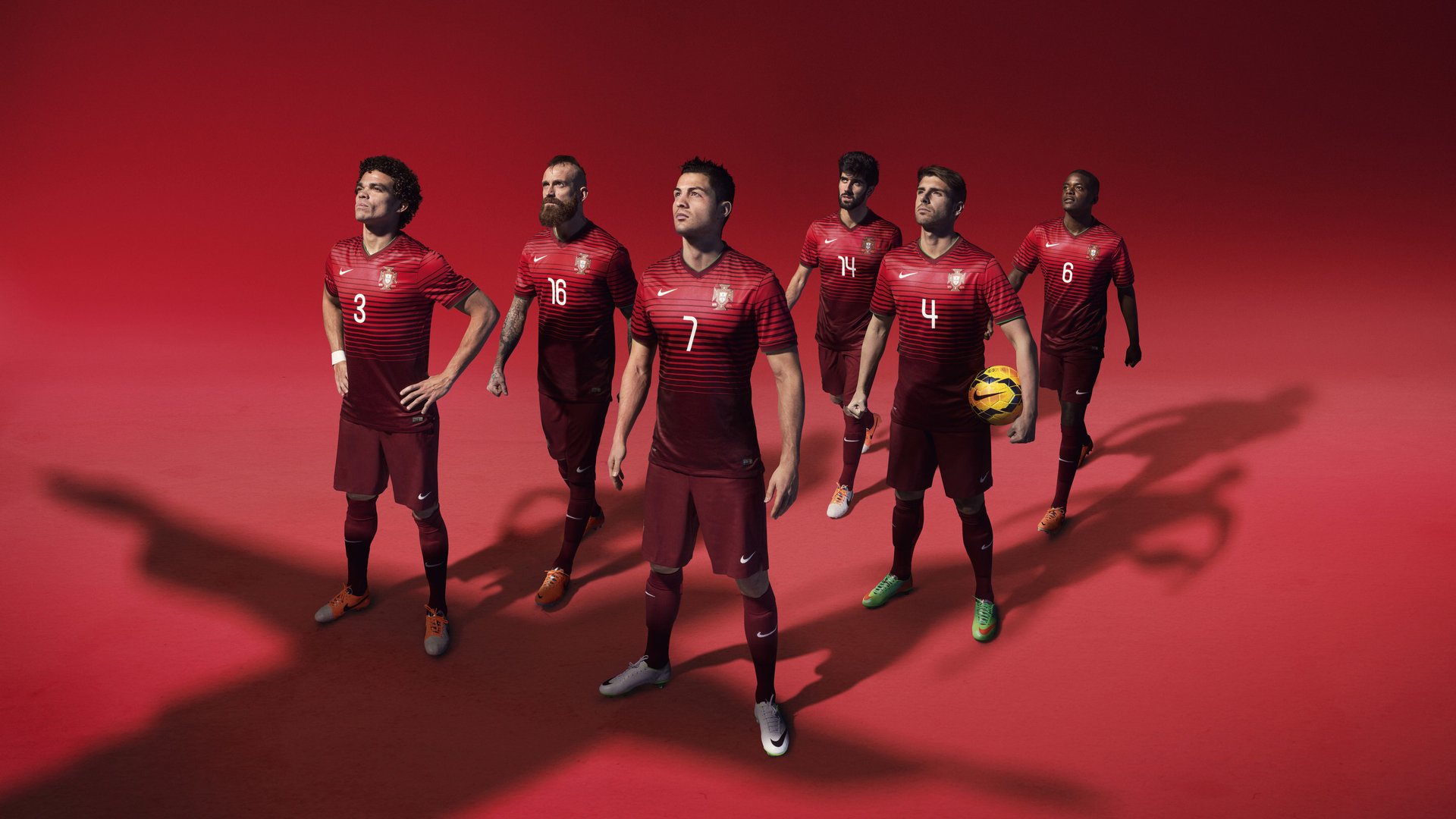 电竞赛场焦点！阿根廷队对阵德国队，历史性突破，球队首次挺进决赛